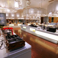 朝、夕ともにバイキングとなっています。