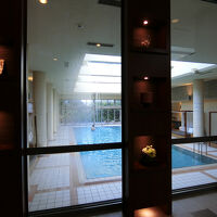 温水プールもあります