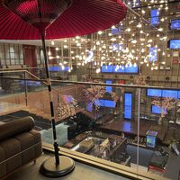 吹き抜けで2階に