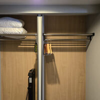 クローゼットも広く便利です