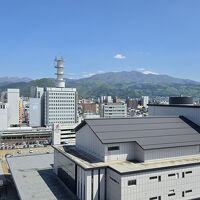 新緑の山並みが綺麗でした