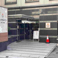 地下鉄の駅は近いので便利。