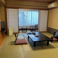 客室は10畳程度