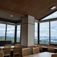 朝食会場のビューが素晴らしい