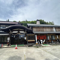 宿坊の隣にはお蕎麦や軽食が食べられるレストランが併設