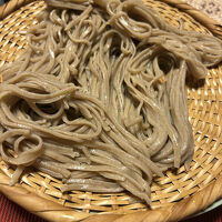 夕食のお蕎麦、かなりのボリュームでした