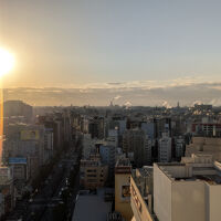 明るい朝日で目が覚めます