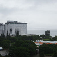 琵琶湖畔に建つ静かなホテルでした。