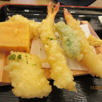 揚げたて天ぷらには感動した。