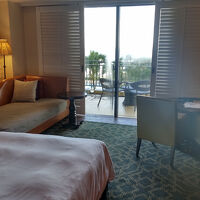 写真では分からないけど、インテリアがシックで広くて豪華