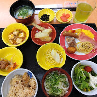 郷土料理が充実した美味しい朝食