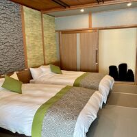 畳の上のツインベッドルーム