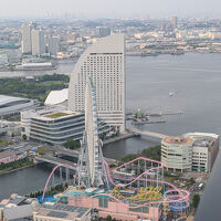 部屋のバルコニーから海側を見た景色