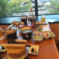 レストランで夕食。