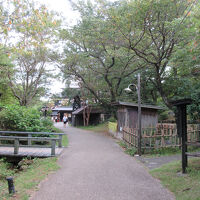 広いホテルの敷地は里山の風景