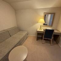 手前にはこんな隠れ家的スペースも。