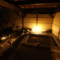 貸切露天風呂の様子。