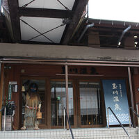 正面玄関になまはげ様がいました