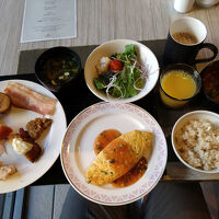 美味しいブッフェタイプの朝食
